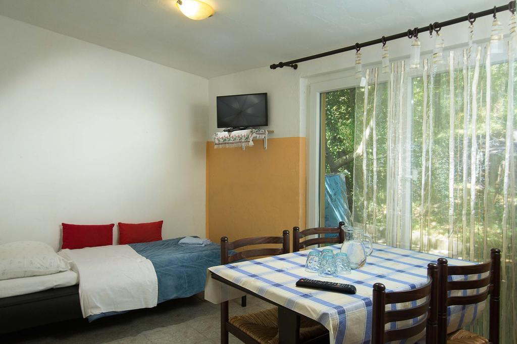 Farm Stay Ferjancic วิพาวา ภายนอก รูปภาพ